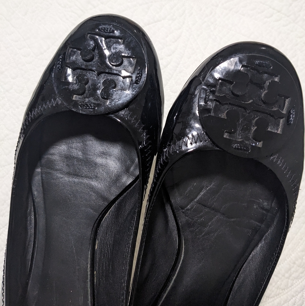 Tory Burch Minnie flats black